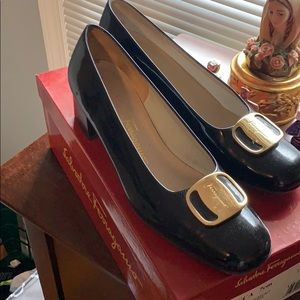 SALVATORE FERRAGAMO HEELS